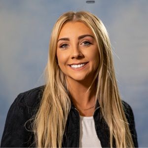 Meet your Posher, April